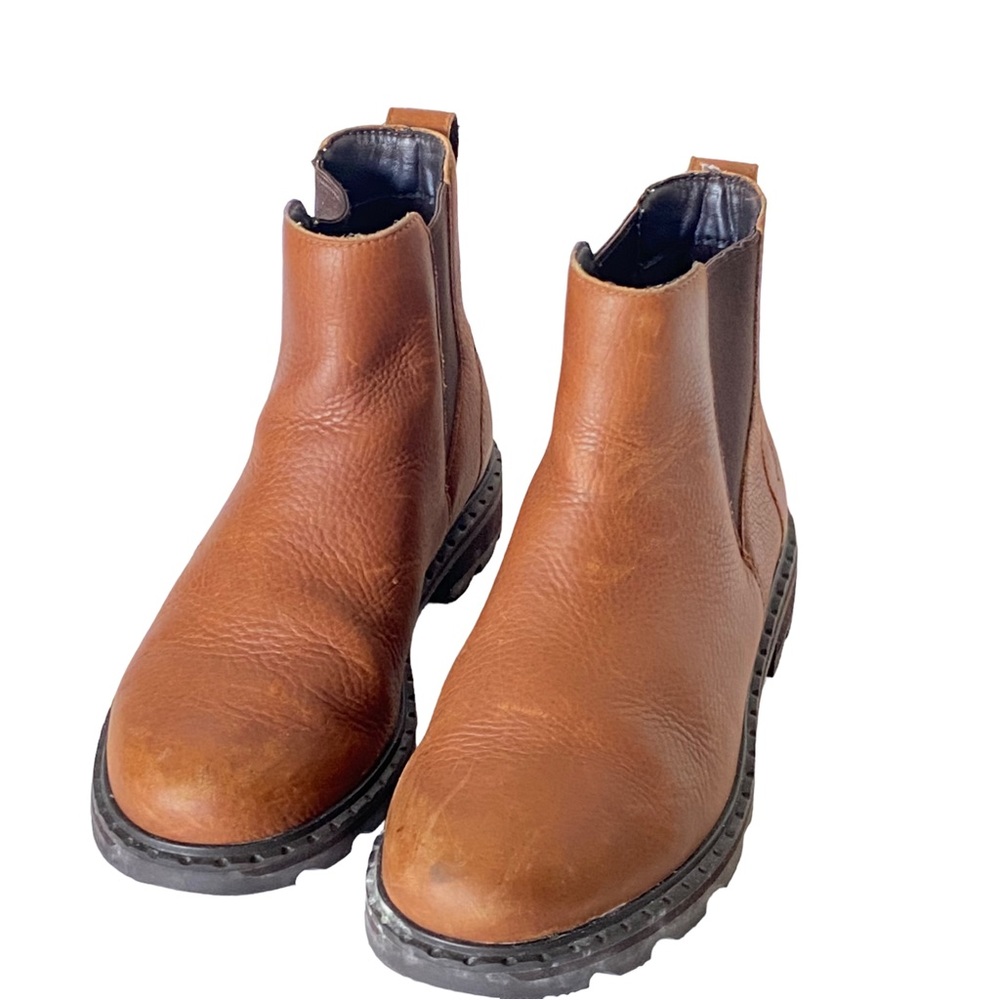 Sorel brown leather waterproof boots size 8 (B42)